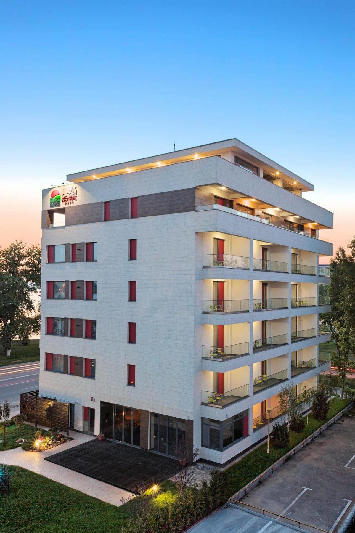 Hotel Tomis มามายา ภายนอก รูปภาพ