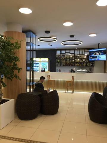 Hotel Tomis มามายา ภายนอก รูปภาพ